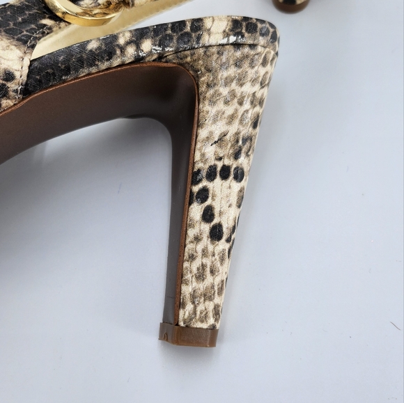 Tahari Carolyn Heels - Picture 3 of 5